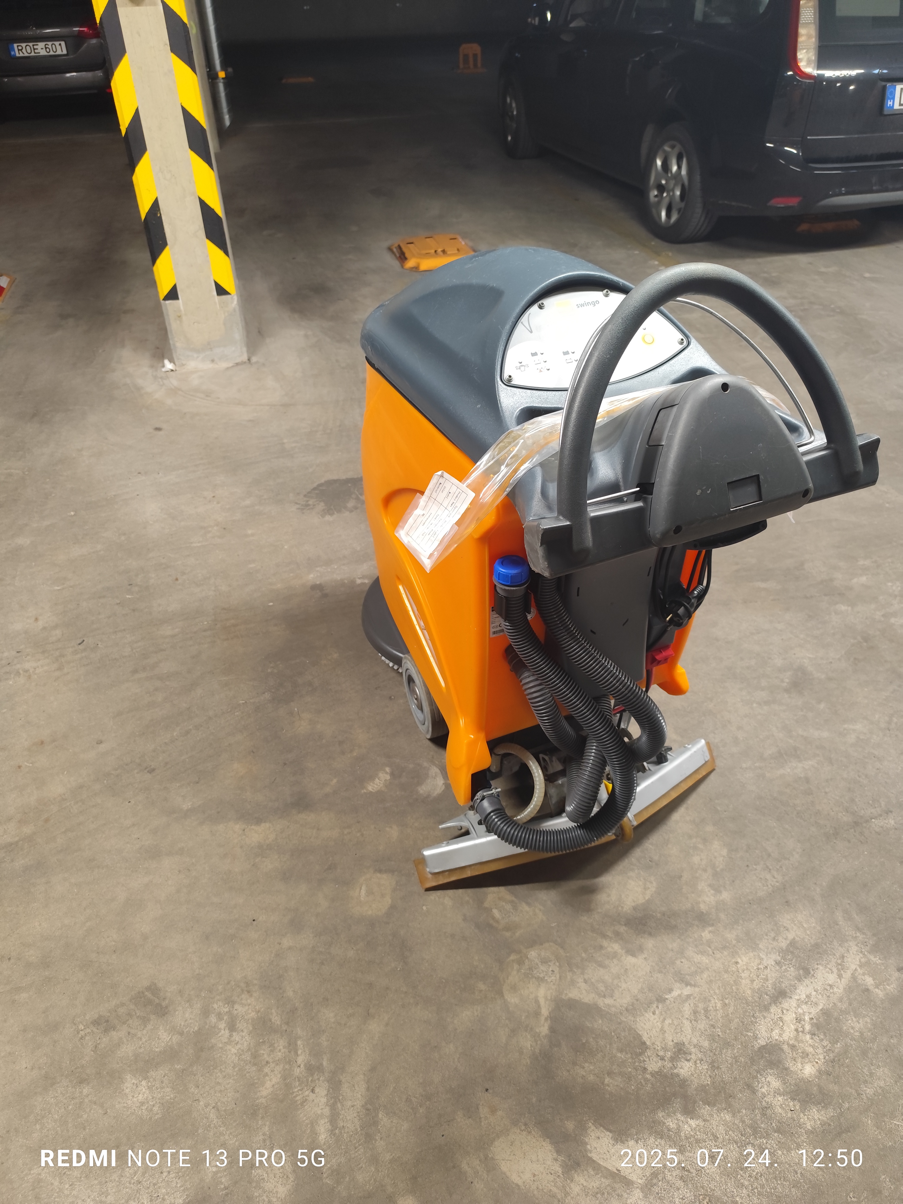 TASKI Swingo 1255 B használt súrológép – 5. galériakép