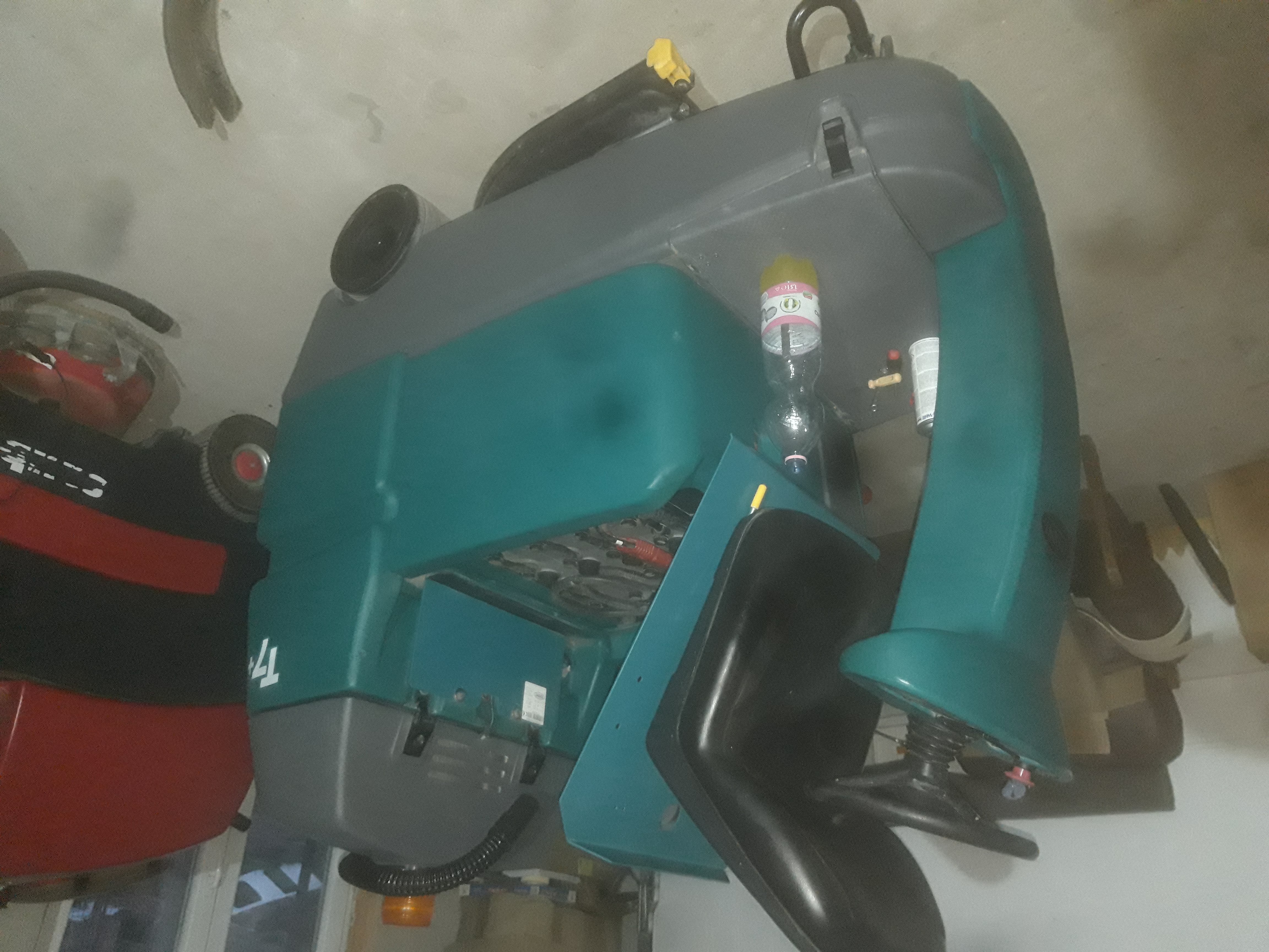 Tennant T7 használt takarítógép